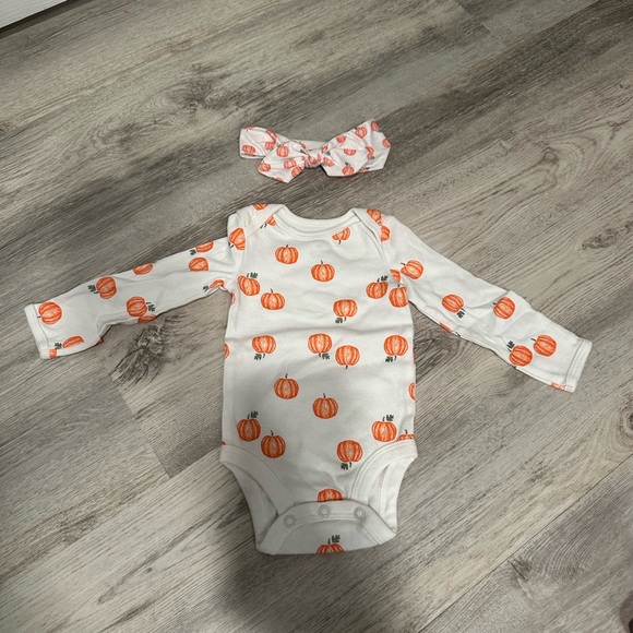 Carter's White and Orange Pumpkin Bodysuit - Picture 1 of 2